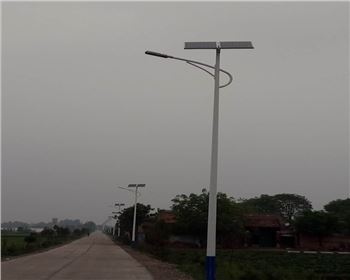 湖北農(nóng)村太陽能路燈-湖北慶陽路燈項目