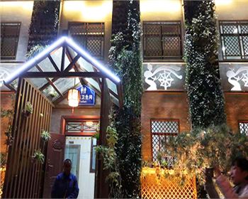 青海西安紡織城美公廁整體亮化